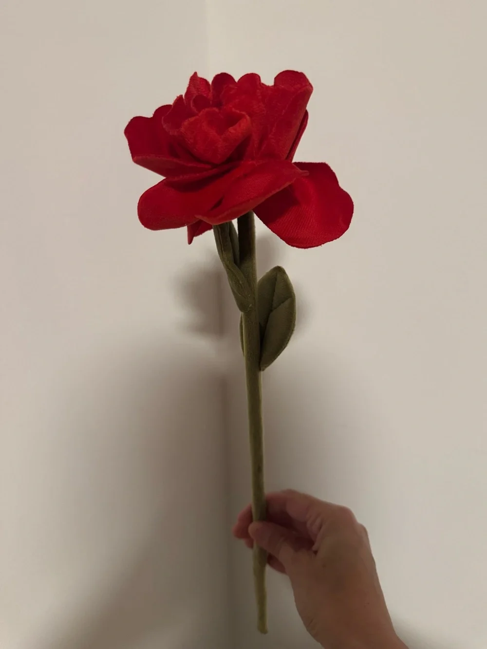 CJ Hendry Flower Market (Rockefeller Center 2025) red plush flower